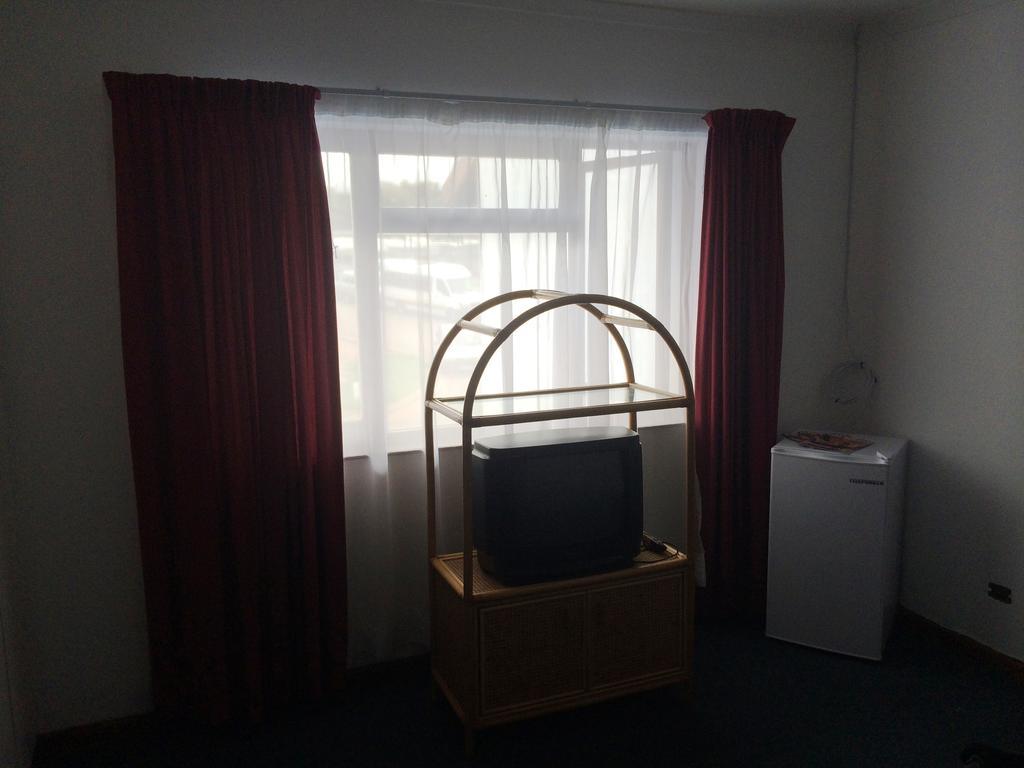 Backpacker Apartments Plettenberg Bay Quarto foto