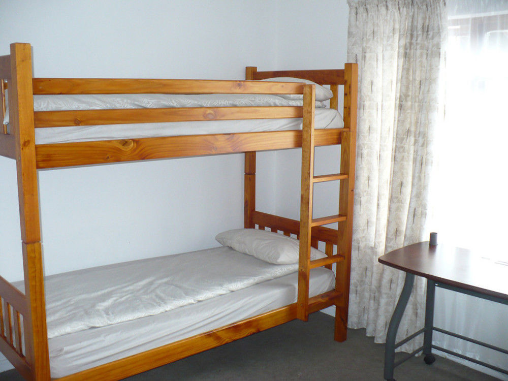 Backpacker Apartments Plettenberg Bay Exterior foto
