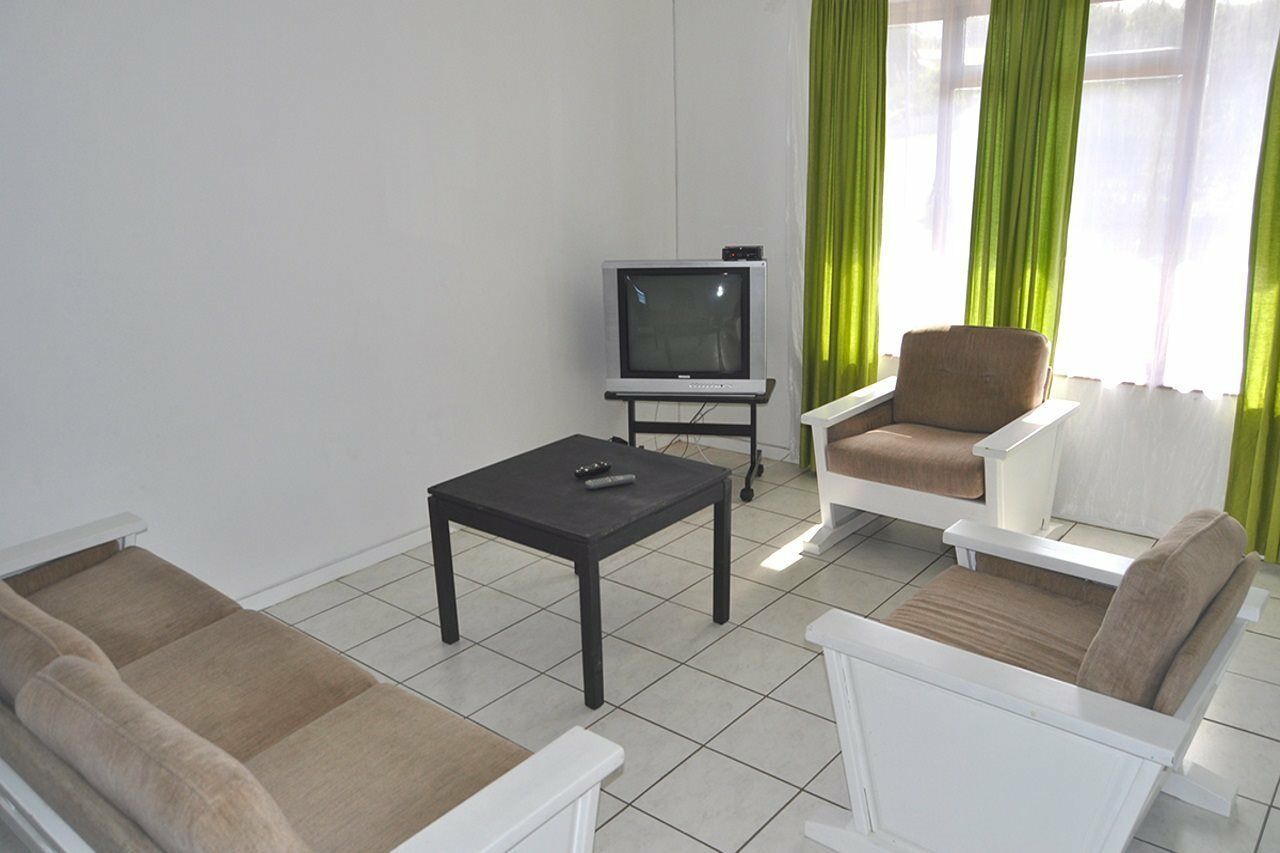 Backpacker Apartments Plettenberg Bay Exterior foto